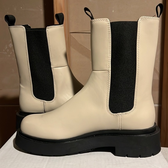 🛍️New H&M Cream Chunky Faux Leather Pull On Boots Size 10/41 EU - Picture 6 of 6